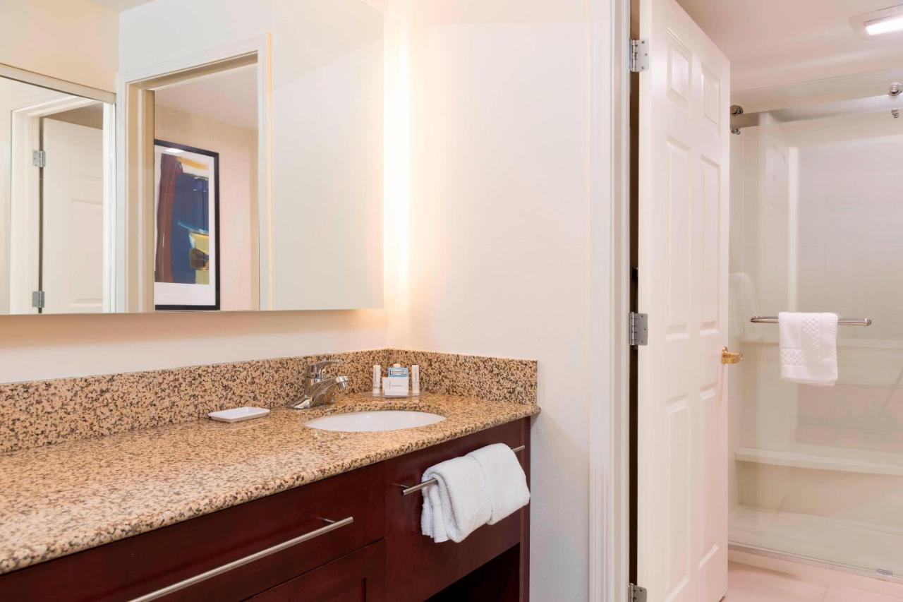 Residence Inn By Marriott Grand Rapids West Grandville Bagian luar foto