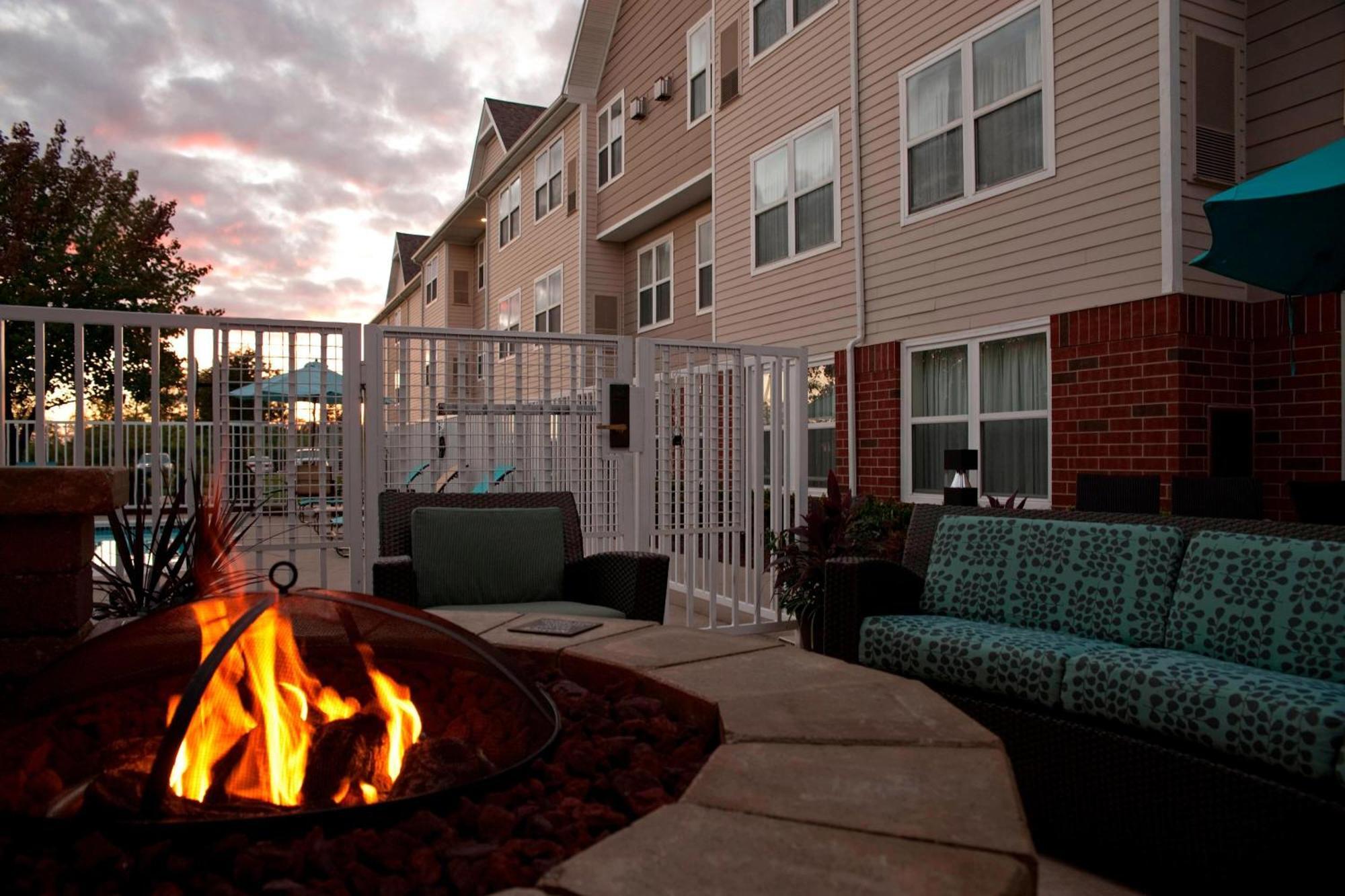 Residence Inn By Marriott Grand Rapids West Grandville Bagian luar foto